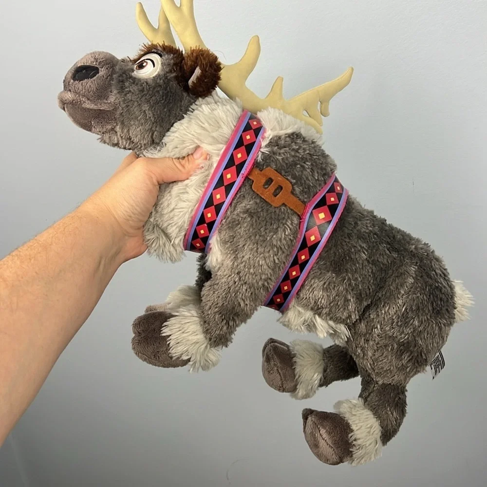 Disney Parks Sven Frozen stuffed plush reindeer Authentic parks souvenir